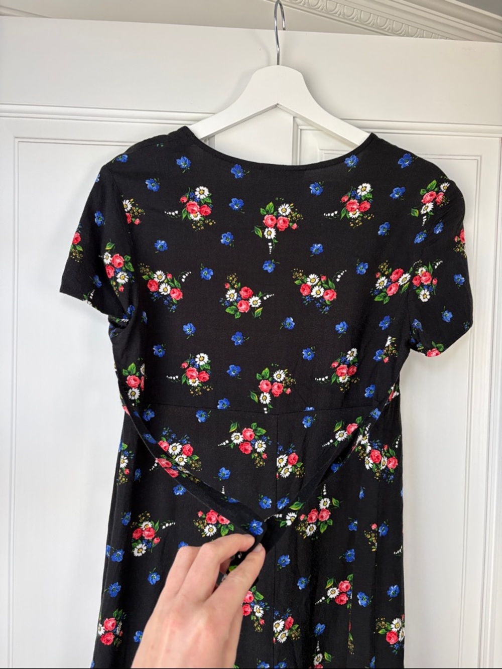 Vintage UM & Company Black Floral Short-Sleeve Swing Dress Medium size 9 10 - Picture 4 of 5